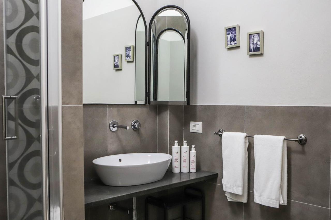 Il Loggiato By Wonderful Italy Appartement Napels Buitenkant foto